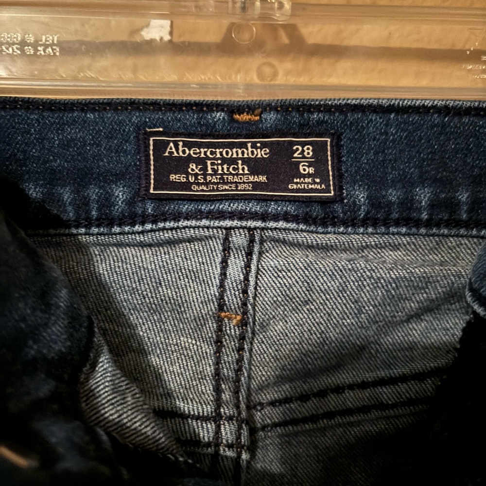 Abercrombie and Fitch Size 6 Wide Leg Jeans